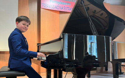 Sukces pianisty pierwszoklasisty